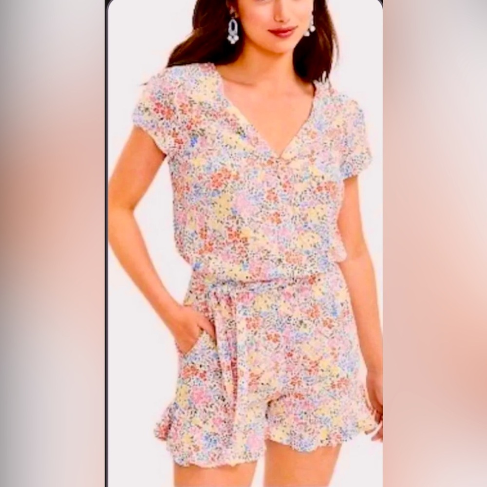 LOFT, LIKE NEW FLORAL WRAP ROMPER, Sz 6